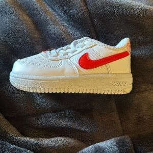 Toddler Air Force One’s Excellent condition barely worn
